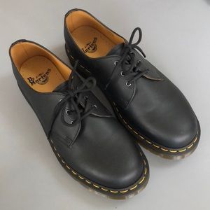 Dr Martens Air Wair in Black